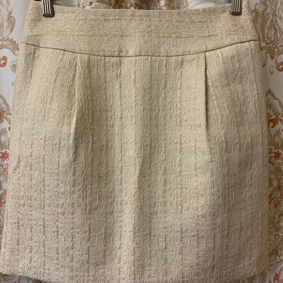 Skirt - Picture 2 of 9